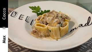 PACCHERI alla BOSCAIOLA CREMOSA  Pasta SALSICCIA e FUNGHI [upl. by Warthman]