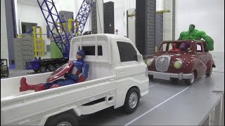 Car Crash SpiderMan Hulk vs Captain America [upl. by Girhiny]