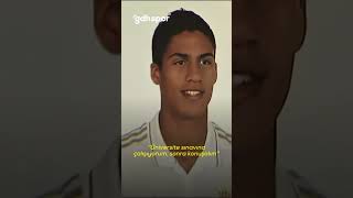 📵 Zidaneın yüzüne telefon kapatan Raphael Varane [upl. by Ellednahs]