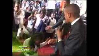 REUNION DU SAINT ESPRIT AVEC LE PROPHETE JOEL FRANCIS TATU 2010 [upl. by Mahsih118]