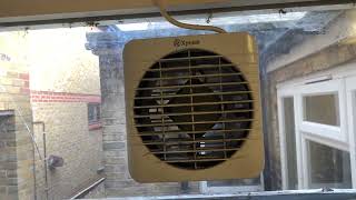 Using the Xpelair GXC6 kitchen window fan again to extract the air out of the kitchen [upl. by Lerner404]