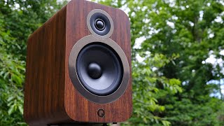 Review The Q Acoustics 3030i  Bookshelf Loudspeaker [upl. by Sukcirdor]