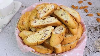 Cantucci fatti in casa la ricetta toscana facile da preparare [upl. by Ranita]