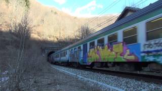 TRENO REGIONALE ENTRA IN GALLERIA  LIMONE Pte CN 11  1  2015 [upl. by Gora]