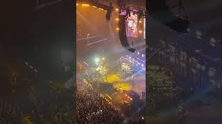 Nickelback  Rockstar Live feat Member Of Audience Manchester UK May 2024 nickelback rockstar [upl. by Justus]