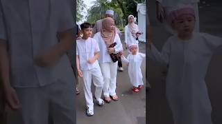 Rafathar Dan Rayyanza Baru Selesai Ibadah Sholat Idul Adha cipung raffinagita shorts [upl. by Abehshtab968]