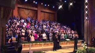 The Brooklyn Tabernacle Choir  Durell Comedy  Jesus Is  Servicio 1500H 20140427 [upl. by Sarajane460]