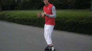 remmen met een remblokje op inline skateswmv [upl. by Inail]