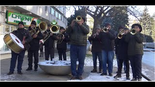 Fanfara de la Valea Mare  Sârbă amp Horă 24122023 [upl. by Nawram]