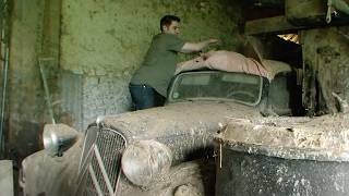 Voitures abandonnées  Cyril retrouve une Citroën Traction [upl. by Nollahp426]