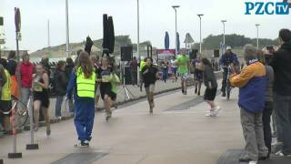 Triatlon op boulevard voor middelbare scholieren [upl. by Schulze144]