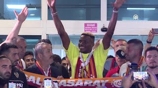 Galatasaray sign Napolis Nigerian striker Victor Osimhen [upl. by Talya]