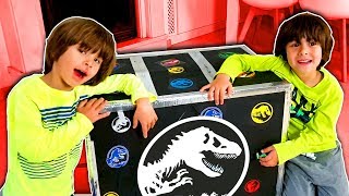 LA CAJA MISTERIOSA DE LAS 12 SORPRESAS DE JURASSIC WORLD Juguetes y cosas chulas para DANI y EVAN [upl. by Norword]