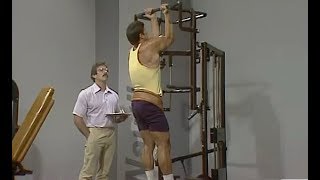 Mike Mentzer Training Boyer Coe Chin Ups [upl. by Yelbmik]