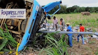 Cluny un camion dérape deux blessés [upl. by Kosey285]