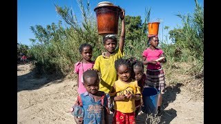 MADAGASKAR  Naturreise Gruppenreise  die herrlichsten Landschaften Naturparks  schönsten Städte [upl. by Tnilf]