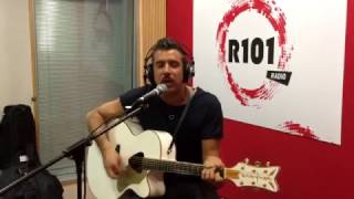 Francesco Gabbani  Eternamente Ora Live Acoustic  Radio R101 2016 [upl. by Letsyrhc]