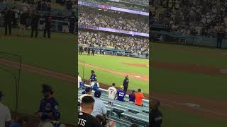 Dansby Swanson signs autographs for fans in LA [upl. by Anauq]