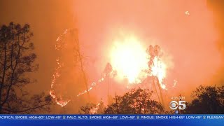 BATTLE TO SAVE GEYSERVILLE Pocket Fire forces evacuations Hiding toward Geyserville [upl. by Riti]