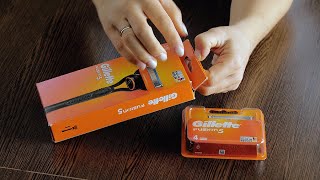 Gillette Fusion 5  Unboxing 4K [upl. by Goldia577]