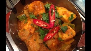 How to Make INDIAN CURRY BASE GRAVY British Restaurant Style BIR [upl. by Odrareg]