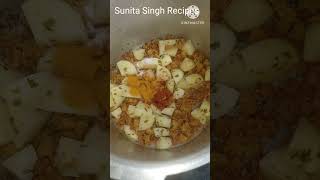 Aloo Mangodi Ki Sabzi  Aloo Badi Ki Sabji  Without Onion Garlic shorts ytshorts foodshorts [upl. by Odnalra]