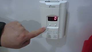 How the Kidde Carbon Monoxide amp Gas Detector works Full Demo [upl. by Nnaer]