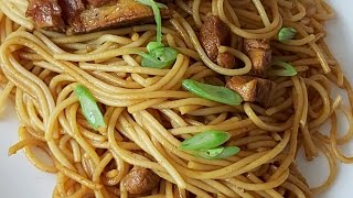 Pork noodlesCHOW MEINNOUILLES SAUTEESTHUKPATIBETAN YOUTUBERNOODLE RECIPETIBETAN VLOGGER [upl. by Eynaffit]