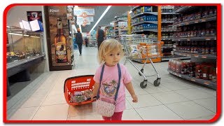 Anabella si 100 de lei la supermarket [upl. by Rugen367]