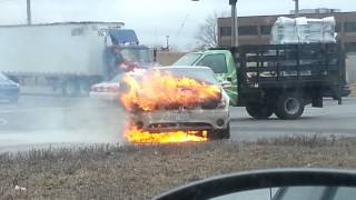 Car Fire in Bensenville IL 22113 [upl. by Annaicul581]