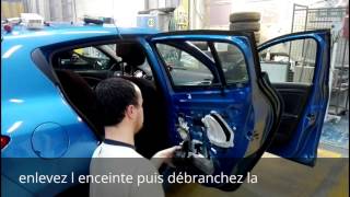 Tuto démontage vitre fixe porte Ar Renault Megane 3  disassembly rear window Renault Megane 3 [upl. by Haon]