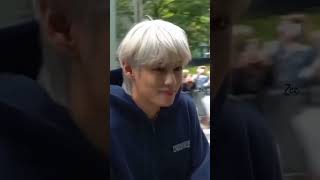 Taehyung louie song editkpopidol taehuyng viralbtsv army viralvideo kimtaehyungtrending [upl. by Iey]