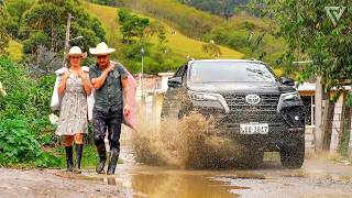 Campesino se avergonzaba de ser pobre y la vida le dio una lección [upl. by Milzie]