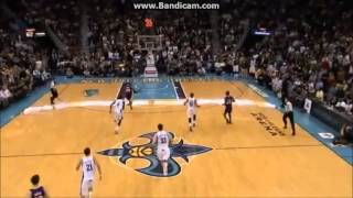 Kobe Bryant tricks hornets on inbound pass play Easy breakaway bucket [upl. by Eilarol]