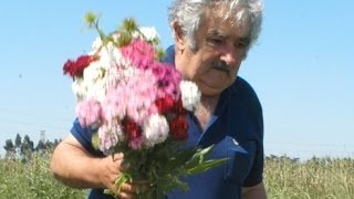 El Hombre y el Medio Ambiente  Presidente Mujica  Río20 [upl. by Pages]