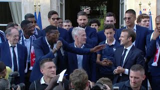 Coupe du monde 2018  Pogba et Mendy font le show dans les jardins de lElysée [upl. by Nue]