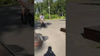 bmx bmxstreet pegs bmxlife 180 skatepark wdns [upl. by Anivlis]