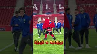 LA MASCOTA DEL MALLORCA vs JUGADORES DEL BARCELONA shorts [upl. by Lichtenfeld928]