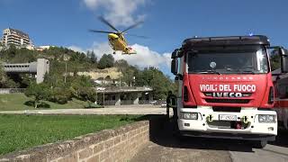 Paziente grave trasferito in eliambulanza da Ariano a Frattamaggiore [upl. by Inoek]