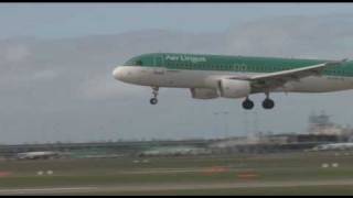 Two Aer Lingus Airbus A320s land at Dublin Airport [upl. by Sucam29]