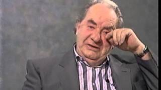 Leo Mckern on The Gloria Hunniford quotSunday Sundayquot Chat show 1989 [upl. by Jon]