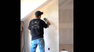 HOW TO Apply a Skip Trowel Texture on walls [upl. by Treva]