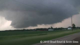 Edwards Illinois EF1 Tornado and Peoria wall cloud 6510 [upl. by Sathrum]