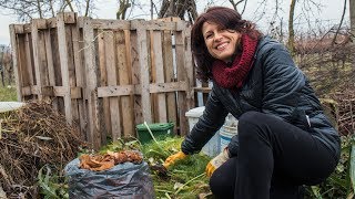 COME FARE IL COMPOST COMPOSTIERA FAI DA TE [upl. by Annat32]