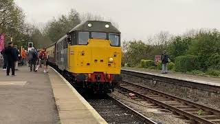 31130 arrives at Bitton on a service to Oldland Common 031124 [upl. by Seuqcaj506]