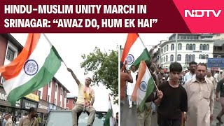 JampK News  Kashmiri Hindus And Muslims Conduct Unity March On Independence Day In Srinagar [upl. by Samala]