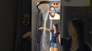 Leau lave mais largent rend plus propre 🤣😂😍🤩 duet humour comedy comedyvideo [upl. by Lupita919]