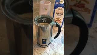 How to prepare Matcha with a milk frother [upl. by Crean945]