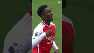 Outrageous Martinelli assist sets up Nketiah goal [upl. by Kerat]