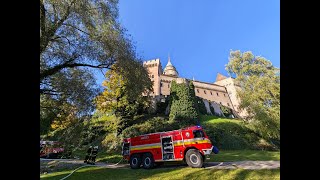 Hasiči zásah požiar v citadele Bojnického zámku Firefighters fire in the citadel of Bojnické Castle [upl. by Asirral231]